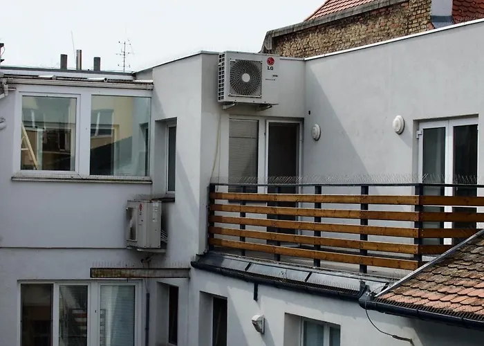 Hostel Mild Elephants *