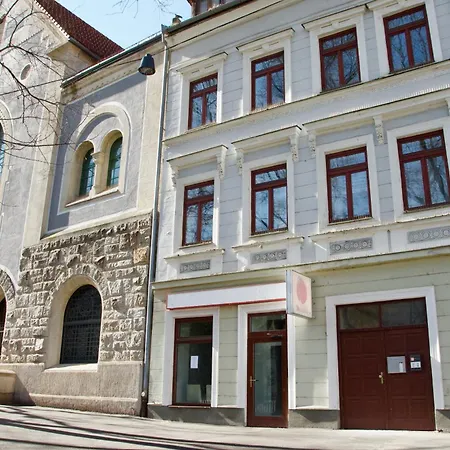 Mild Elephants 호스텔 브라티슬라바